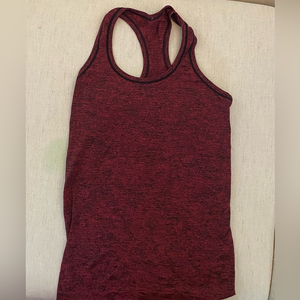 Lululemon tank top